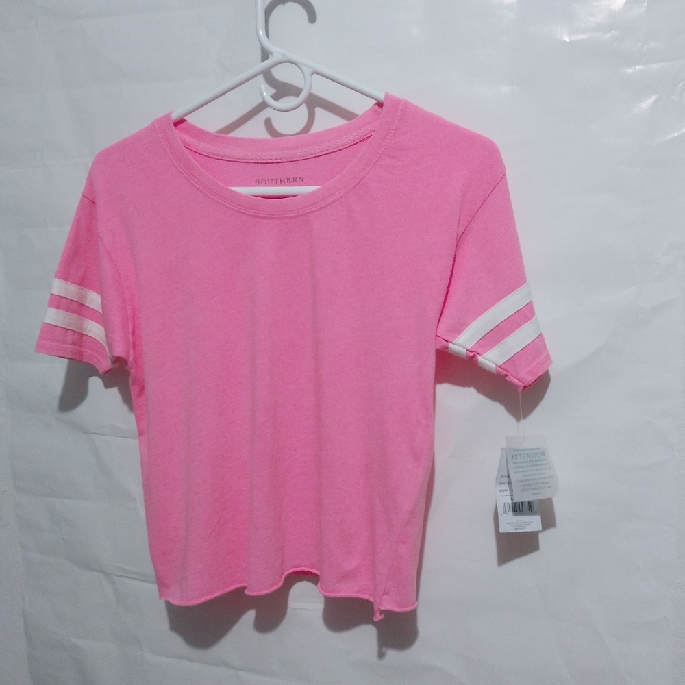 Southern Spirit crop t shirt
Size XS